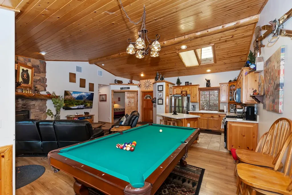 Blue Jay Glen Villa