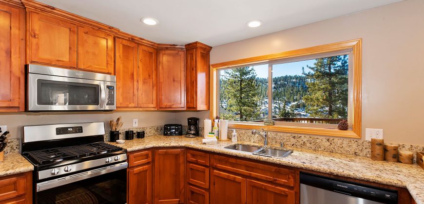 Lakeview Retreat Chalet